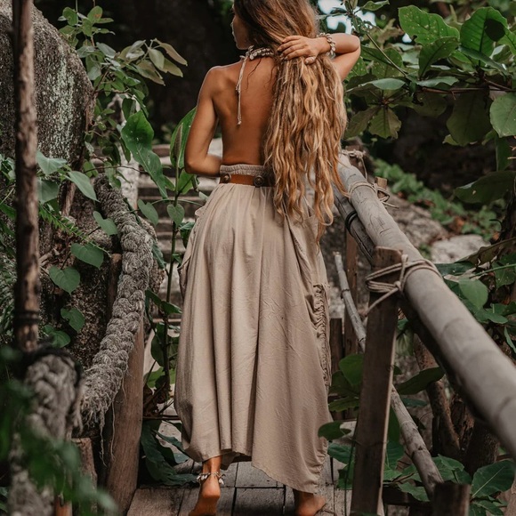 Thaluta Beige Maxi Skirt - Picture 4 of 10